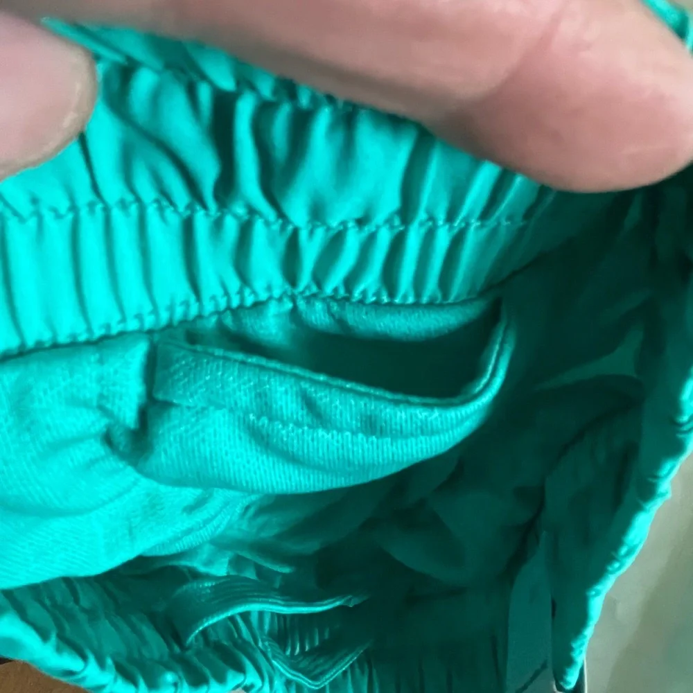 NIKE Dri-Fit YOUTH Girls Size M Running Athletic Shorts Lined, Teal NWT - Picture 4 of 5